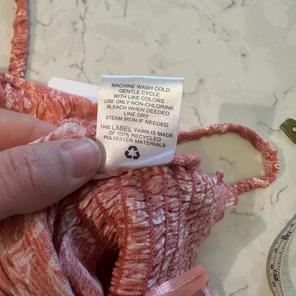 🥰 2/$25 Bundle of 2 crop tops - Picture 7 of 11